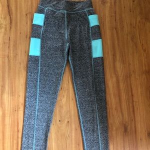 Yoga/workout leggings